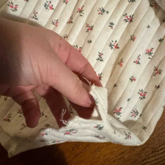 POL Y2K Cream Floral Long Sleeve Top - Picture 3 of 3